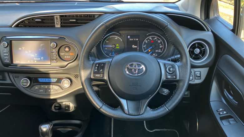 Toyota Yaris 1.5 Hybrid Y20 5dr CVT [Bi-tone] Hybrid Hatchback